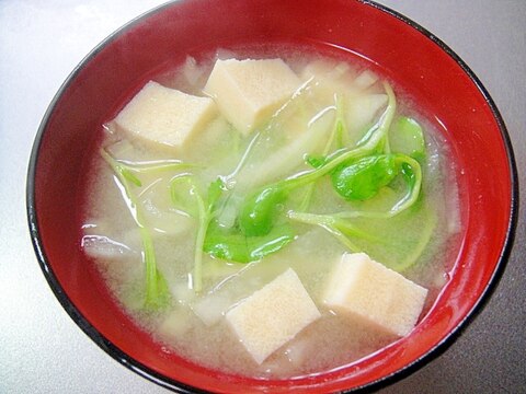 高野豆腐と大根の味噌汁